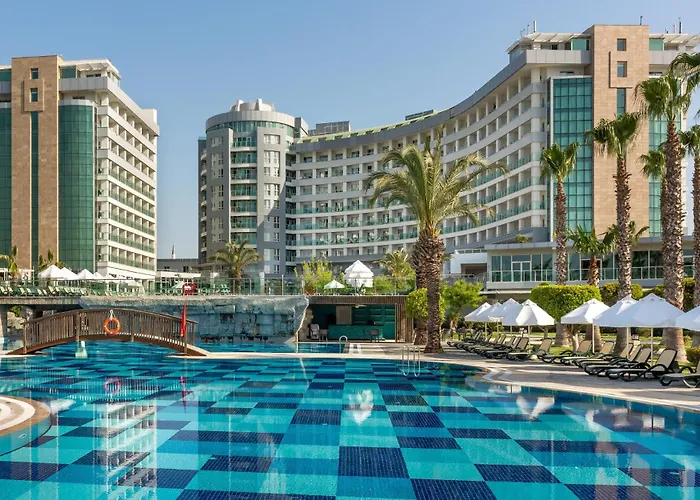 Sherwood Exclusive Lara